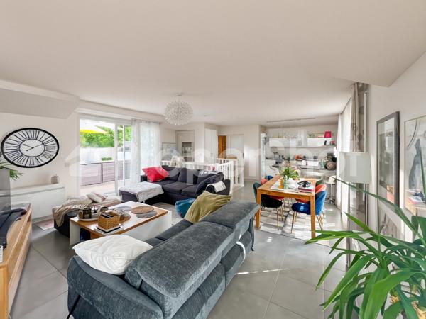 Appartement 5 pièces - 100 m² Bien prestige