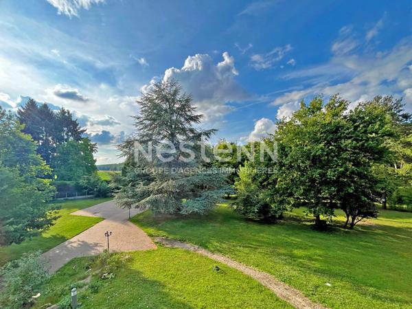 À VENDRE ? Grande maison familiale de 180 m² avec sous-sol total ? Terrain 8 000 m² ? Sans vis-à-vis ? Exposition Sud Possibilité propriété équestre ? Chemins de balade directs ? Proche Anet