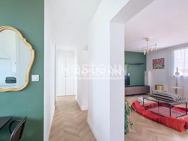 Appartement Dreux lumineux 4 pièces rénové 75 m² à proximité immédiate de la gare avec 3 balcons, parking et cave