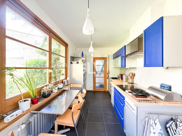 Maison avec cachet 8 pièces - Place Jeanne d'Arc , Lille