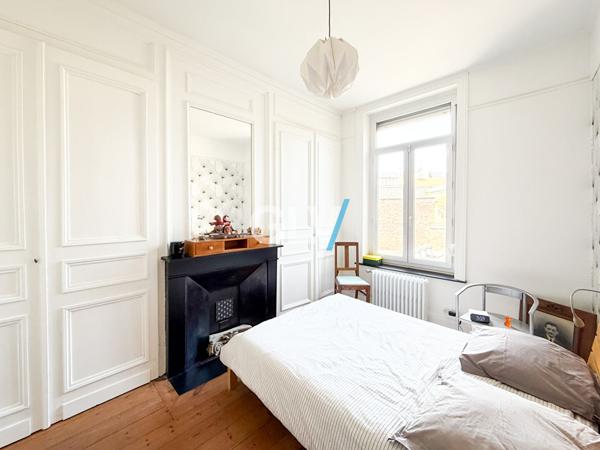 Maison avec cachet 8 pièces - Place Jeanne d'Arc , Lille