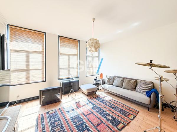Maison avec cachet 8 pièces - Place Jeanne d'Arc , Lille