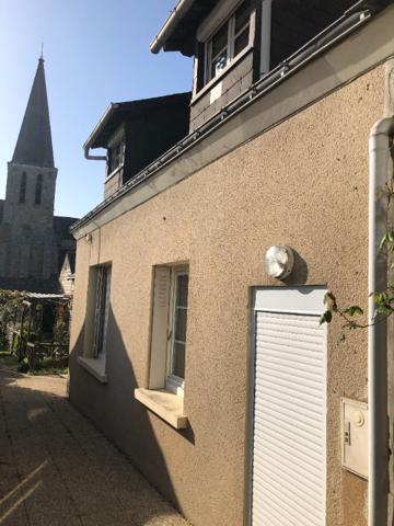 A LOUER Châteauneuf Sur Sarthe Maison de Bourg T3 de 72 m2
