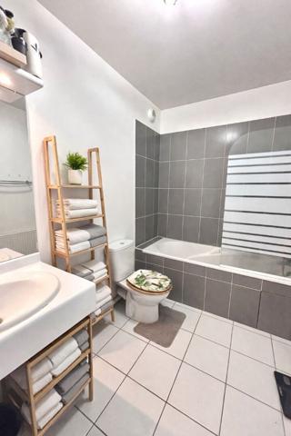 Appartement Meaux 2 pièces 44.66 m2 - balcon -2 places de stationnement - Parc du Patis