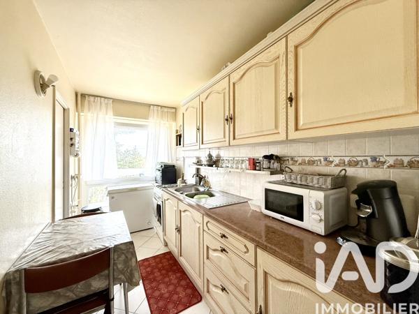 Appartement à vendre 4 pièces 77 m² Élancourt