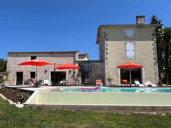 Maison Niort 6 pièce(s) 240 m2