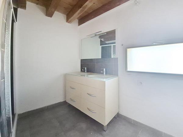 Maison Sainte Cecile Les Vignes 4 pièce(s) 92.6 m2