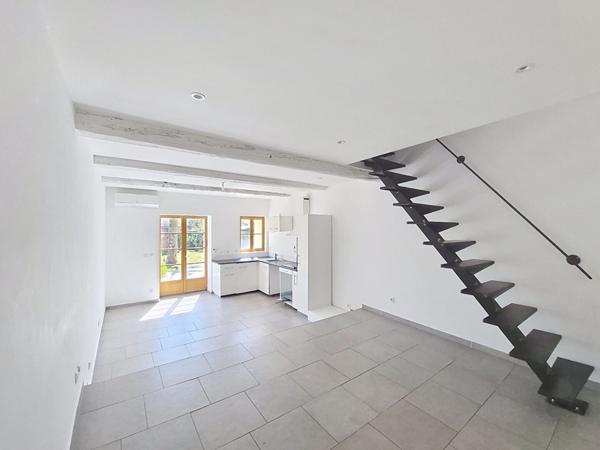 Maison Sainte Cecile Les Vignes 4 pièce(s) 92.6 m2