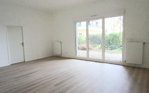 Appartement à louer    6 pièces • 120 m2 Colombes