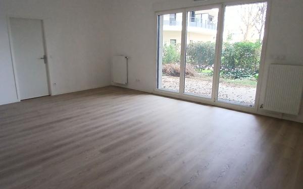 Appartement à louer    6 pièces • 120 m2 Colombes