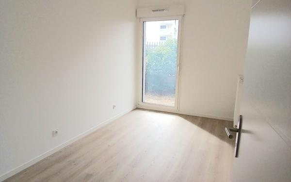 Appartement à louer    6 pièces • 120 m2 Colombes
