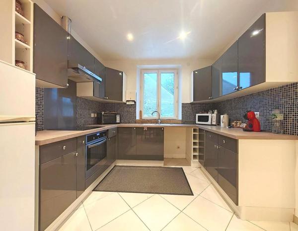 Maison entièrement rénovée avec goût - Aucun travaux à prévoir - Grange/Terrain/Terrasse