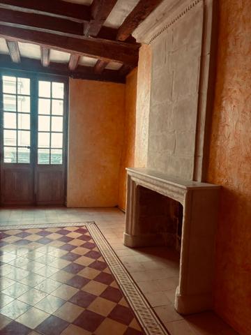 Coup de coeur : maison historique + local au coeur d'Angers - 157 m² de champs des possibles