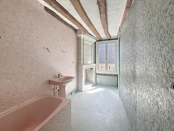 Coup de coeur : maison historique + local au coeur d'Angers - 157 m² de champs des possibles