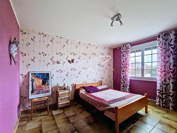 Maison T5 173 m² terrain 2300 m² garage et piscine