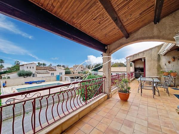 Maison T5 173 m² terrain 2300 m² garage et piscine