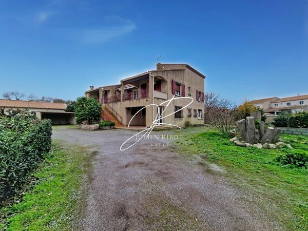 Maison T5 173 m² terrain 2300 m² garage et piscine