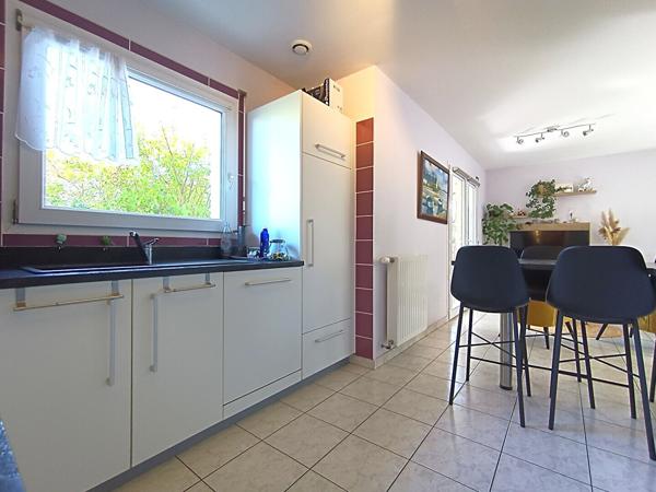 Maison à vendre 4 chambres + bureau, secteur très recherché des Étangs à Saint-Avé