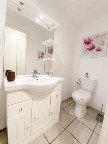 Appartement
         2 pièces
        - 55 m² Exclusivité 79 000 € *