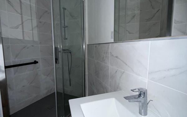 Appartement à vendre    2 pièces •  Brest