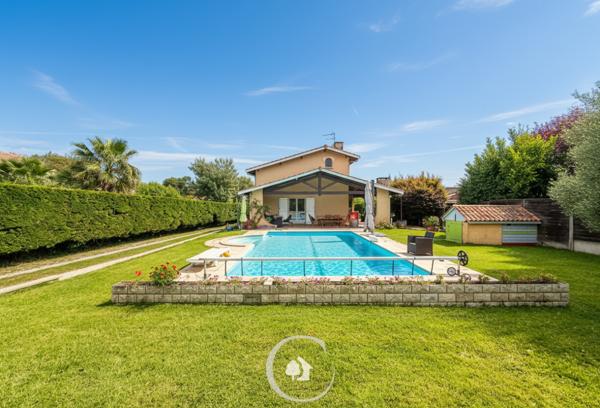 Le Taillan-Médoc (33320) MAISON LANDAISE FAMILIALE T5 - 4 CHAMBRES - PISCINE - GARAGE XXL - GERMIGNAN