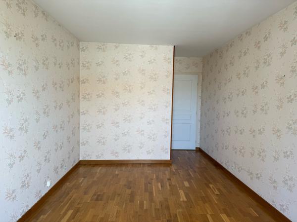 La Ferté-Gaucher (77320) Appartement F3 lumineux avec balcons - ascenseur - parking - cave - résidence sécurisée 77320 La Ferté Gaucher