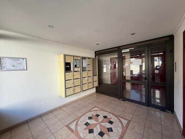 La Ferté-Gaucher (77320) Appartement F3 lumineux avec balcons - ascenseur - parking - cave - résidence sécurisée 77320 La Ferté Gaucher