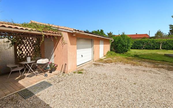 Maison à vendre    4 pièces •  Nègrepelisse