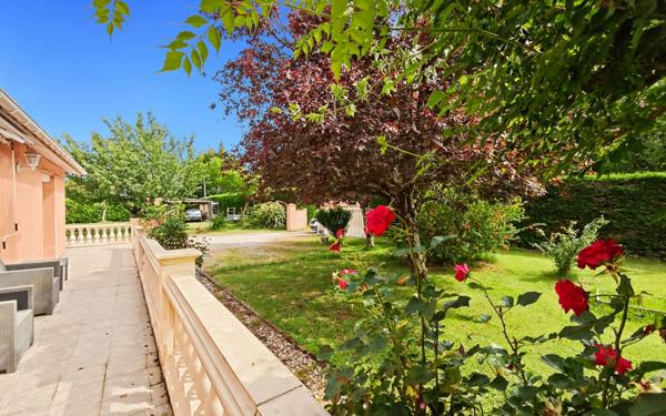 Maison à vendre    4 pièces •  Nègrepelisse