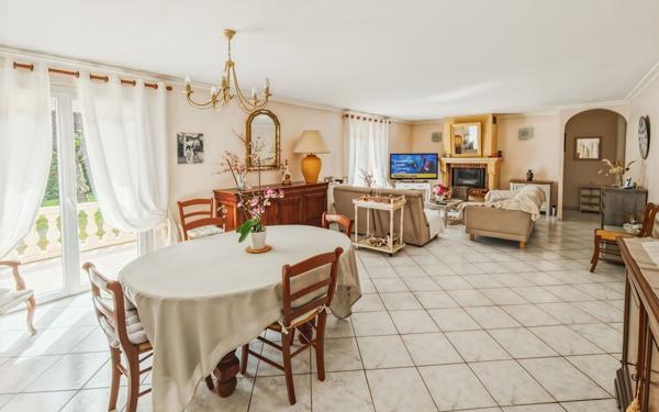 Maison à vendre    4 pièces •  Nègrepelisse