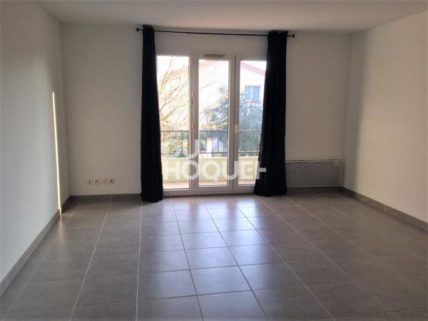 A LOUER - T2 - NON MEUBLE - 51.39m2 - BALCON -PARKING - CAVE