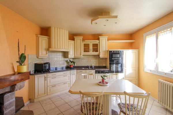 Balazé (35500) Maisoin Bretonne de 144m² avec jardin et potager