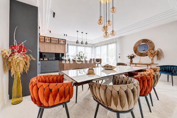 Maison
         7 pièces
        - 210 m² Bien prestige 1 439 000 € *