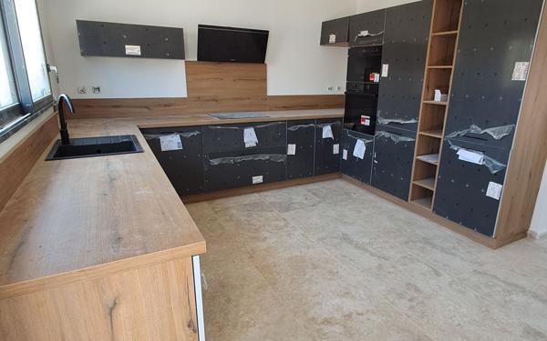 Maison à vendre    5 pièces • 143 m2 Roujan