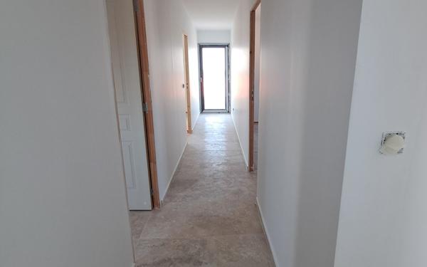 Maison à vendre    5 pièces • 143 m2 Roujan