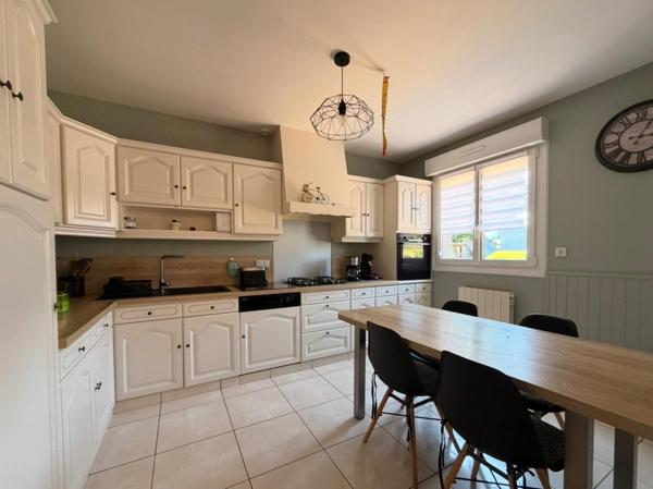 Maison à MOLAC, 56230 - 5 pièces 118m²