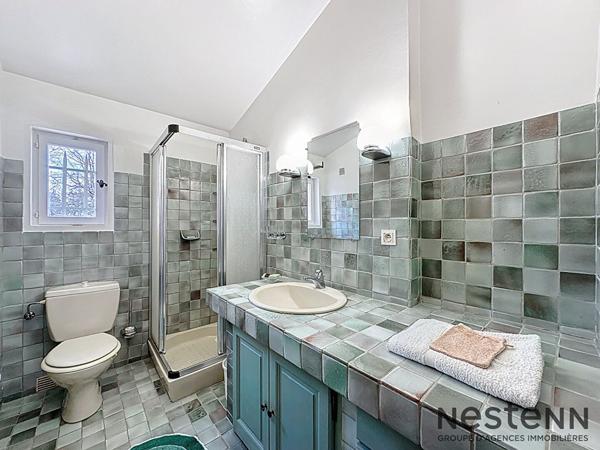 Rare à la vente ! Bastide provençale avec piscine sur vaste terrain naturel