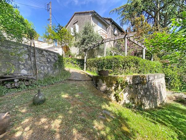 Maison de ville à Auch et son annexe de 110m2 avec jardin et garage