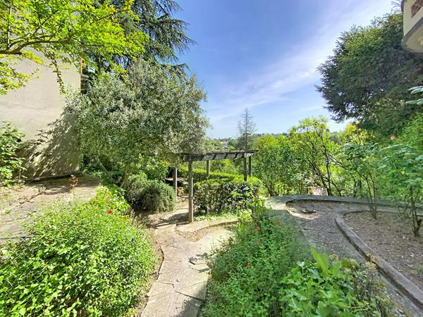 Maison de ville à Auch et son annexe de 110m2 avec jardin et garage