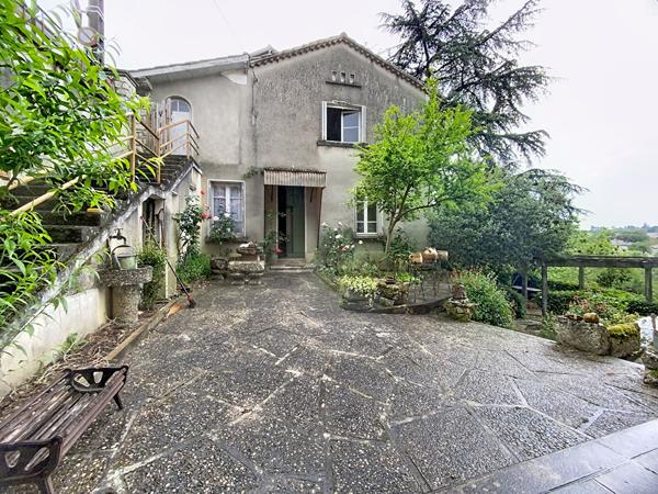 Maison de ville à Auch et son annexe de 110m2 avec jardin et garage