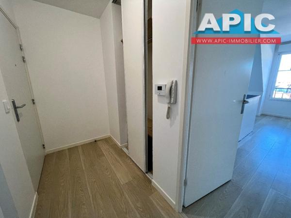 GROSLAY Appartement F2 d'environ 46 m² (51 m² au ...