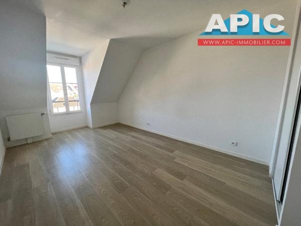 GROSLAY Appartement F2 d'environ 46 m² (51 m² au ...