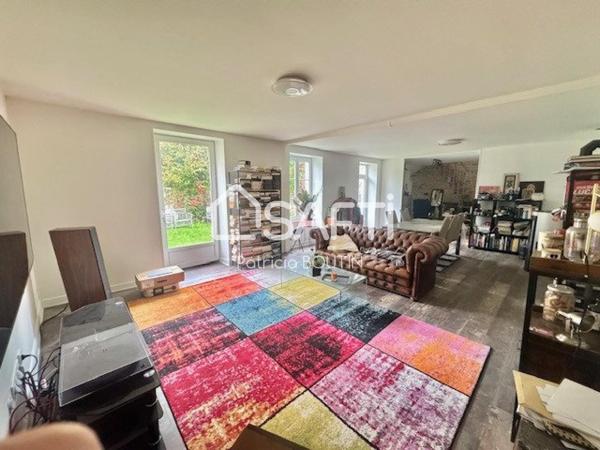 MAISON EN PIERRE 3 CHAMBRES 2 SALLES D'EAU GARAGE ET DEPENDANCE !