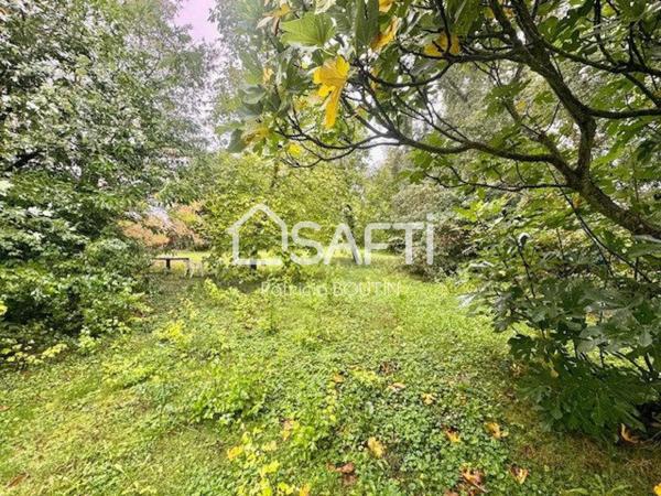 MAISON EN PIERRE 3 CHAMBRES 2 SALLES D'EAU GARAGE ET DEPENDANCE !