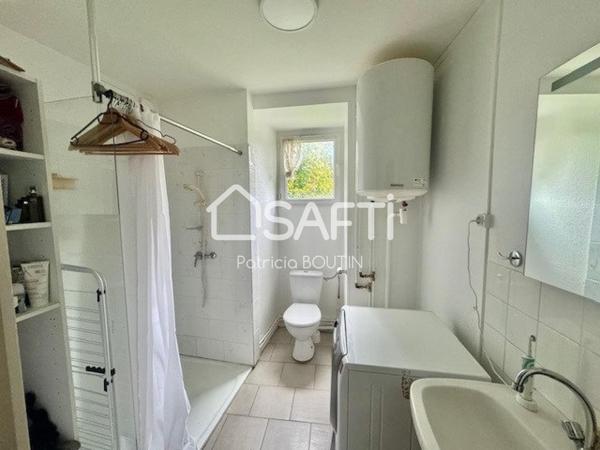 MAISON EN PIERRE 3 CHAMBRES 2 SALLES D'EAU GARAGE ET DEPENDANCE !