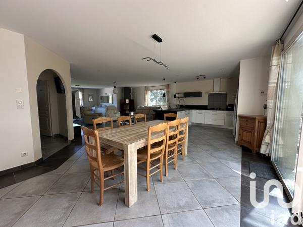 Maison à vendre 6 pièces 170 m² Saint-Pierre-Lafeuille