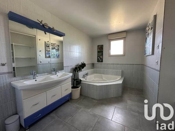 Maison à vendre 6 pièces 170 m² Saint-Pierre-Lafeuille