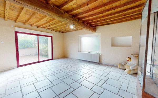 Maison à vendre    6 pièces •  Massieux