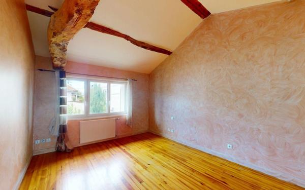 Maison à vendre    6 pièces •  Massieux