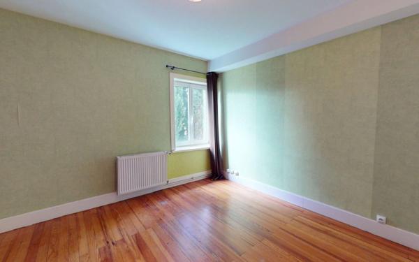 Maison à vendre    6 pièces •  Massieux